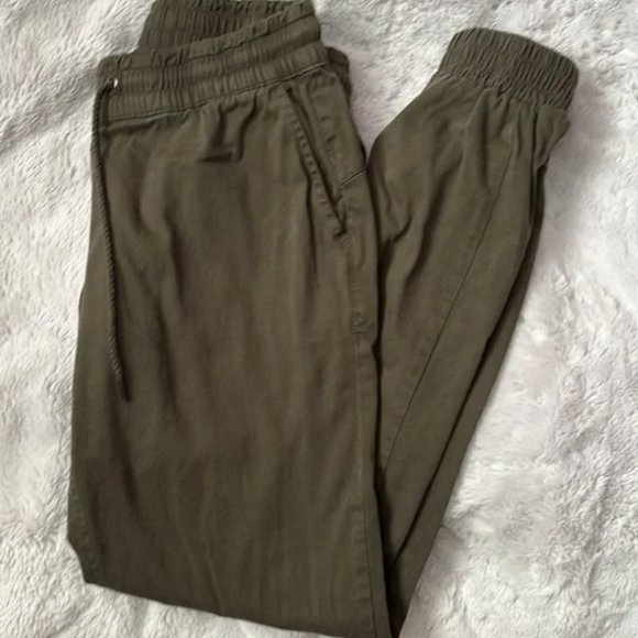 Mendocino Green Joggers Pants - Picture 2 of 3